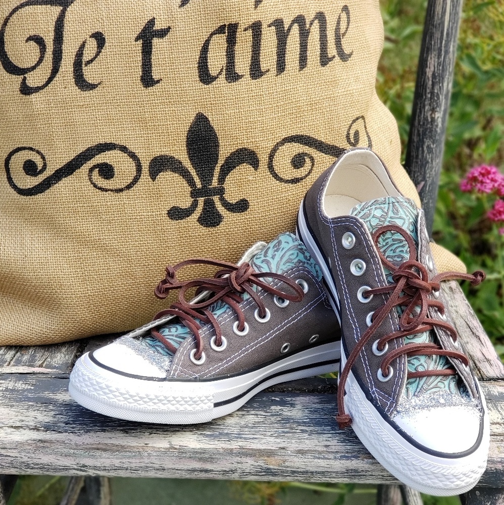 Embossed Leather Western-Floral Chucks